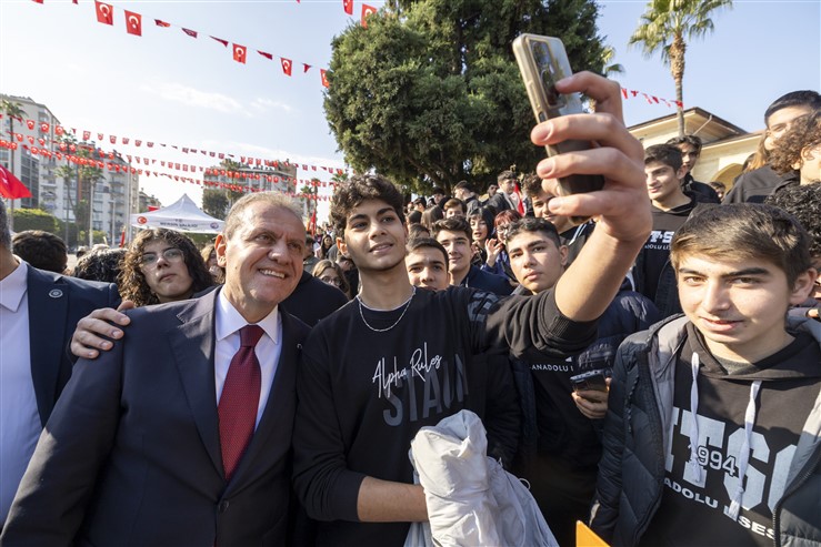 3 Ocak Mersi̇n’i̇n Düşman İşgali̇nden Kurtuluşunun 103. Yil Dönümü Kentte Coşkuyla Kutlandi (12)