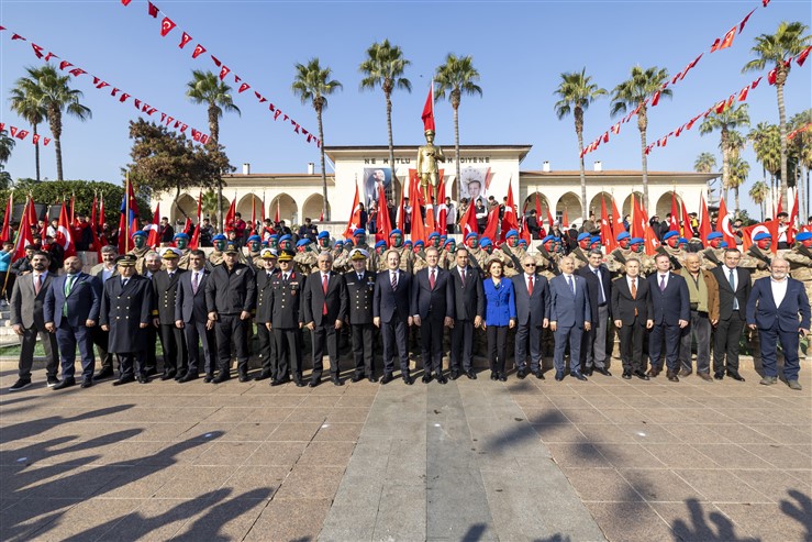 3 Ocak Mersi̇n’i̇n Düşman İşgali̇nden Kurtuluşunun 103. Yil Dönümü Kentte Coşkuyla Kutlandi (8)