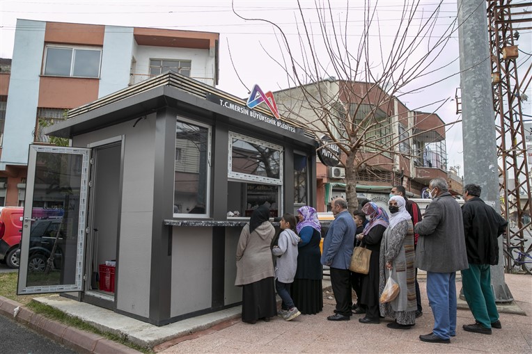 Büyükşehi̇r, 2024 Yilinda Sosyal Hi̇zmetlerle Onbi̇nlerce Yurttaşin Hayatina Dokundu (5)