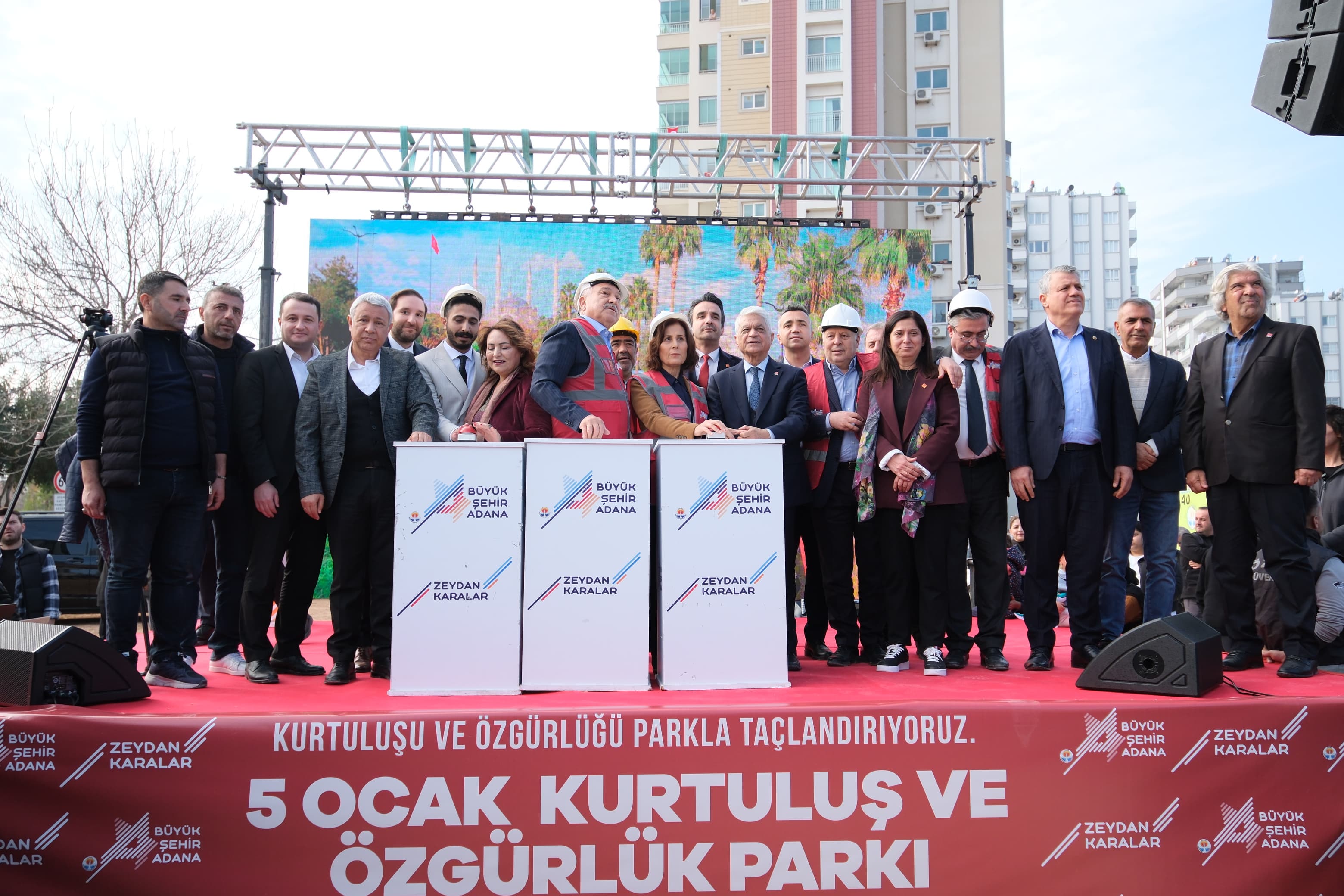 Kurtuluş Ve Özgürlük Parkı Temel Atma (4)