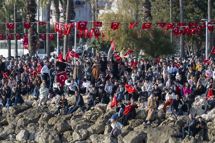 Mersi̇n Semalarinda Solotürk Rüzgâri Esti̇ (11)