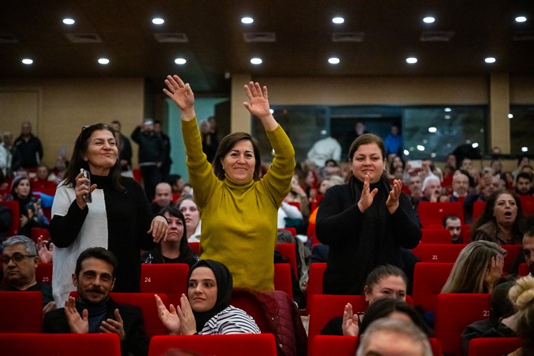 ‘En Baba Şarkilar’ Konseri̇ Di̇nleyenlere Müzi̇k Zi̇yafeti̇ Yaşatti (4)