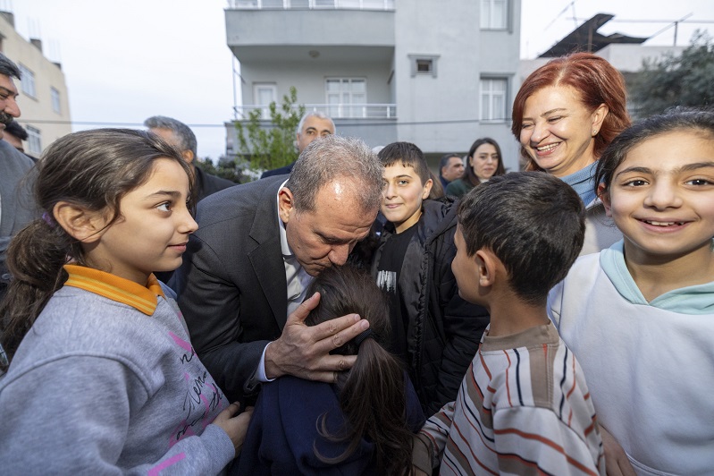 Başkan Seçer Ve Meral Seçer, Toroslar Halkiyla İftar Yapti (5)