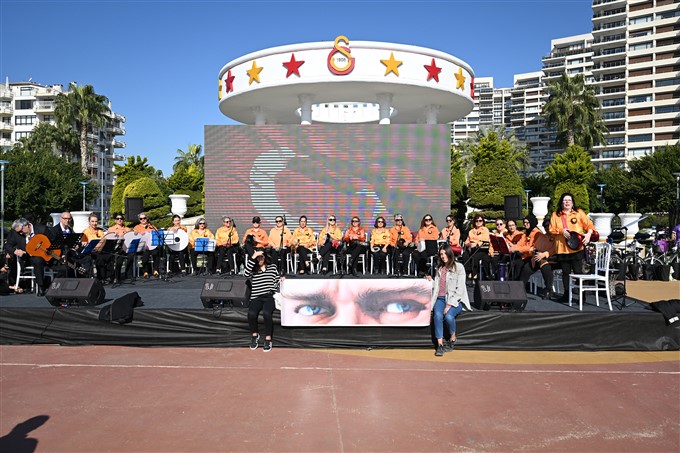 Büyükşehi̇r, 8 Mart’i Mersi̇nli̇ Kadinlarla El Ele Kutladi (1)