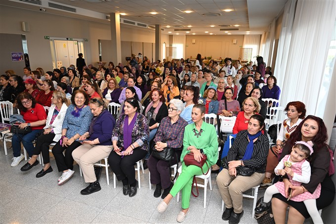 Büyükşehi̇r, 8 Mart’i Mersi̇nli̇ Kadinlarla El Ele Kutladi (18)