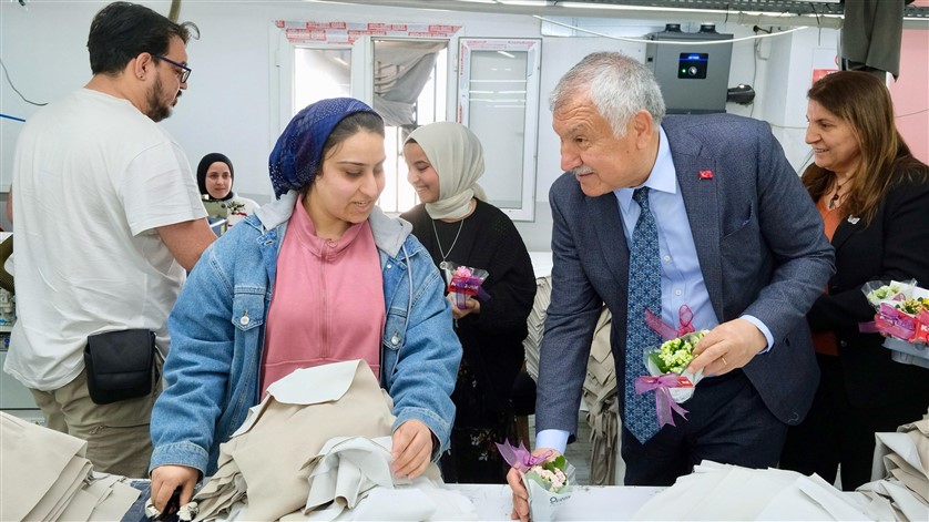 Büyükşehir'in 8 Mart Dünya Kadınlar Günü Etkinlikleri Sürüyor (11)