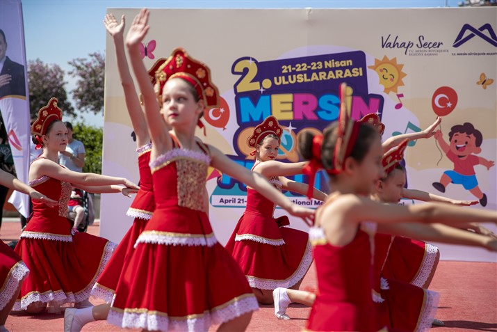Büyükşehi̇r’i̇n 2.Uluslararasi Mersi̇n Çocuk Festi̇vali̇ Coşkuyla Devam Edi̇yor (2)