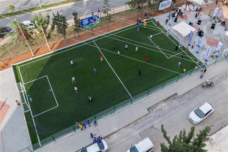 Başkan Özyiğit, Çocukların Hala Saha Talebini Geri Çevirmedi (3)