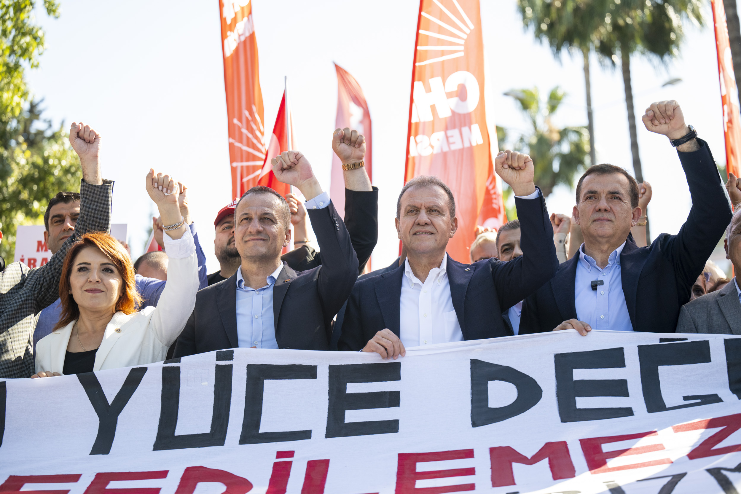 Başkan Seçer 1 Mayis Korteji̇nde Emekçi̇lerle Omuz Omuza Yürüdü (19