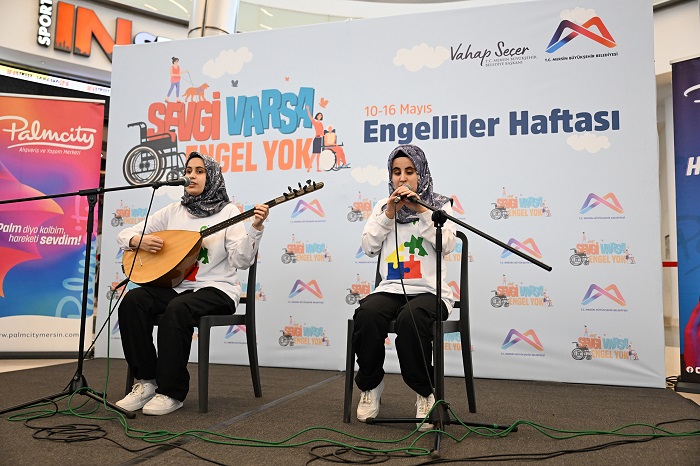Büyükşehi̇r, ‘Sevgi̇ Varsa Engel Yok’ Di̇yerek Tüm Engelleri̇ Aşiyor (7)