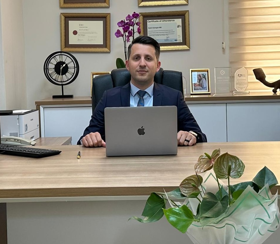 Çukurova Üniversitesi Tıp Fakültesi Üroloji Anabilim Dalı Öğretim Üyesi Dr. Nebil Akdoğan