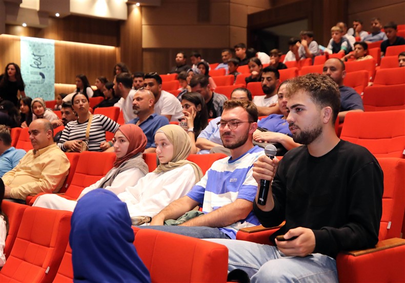 Fatma Şahi̇n Ufest Kapsaminda Gaün'de Öğrenci̇lerle Bi̇r Araya Geldi̇ (7)