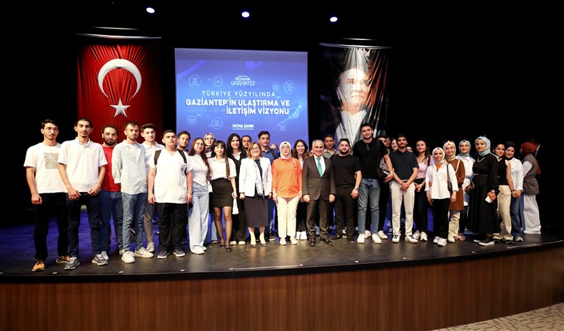 Fatma Şahi̇n Ufest Kapsaminda Gaün'de Öğrenci̇lerle Bi̇r Araya Geldi̇ (8)
