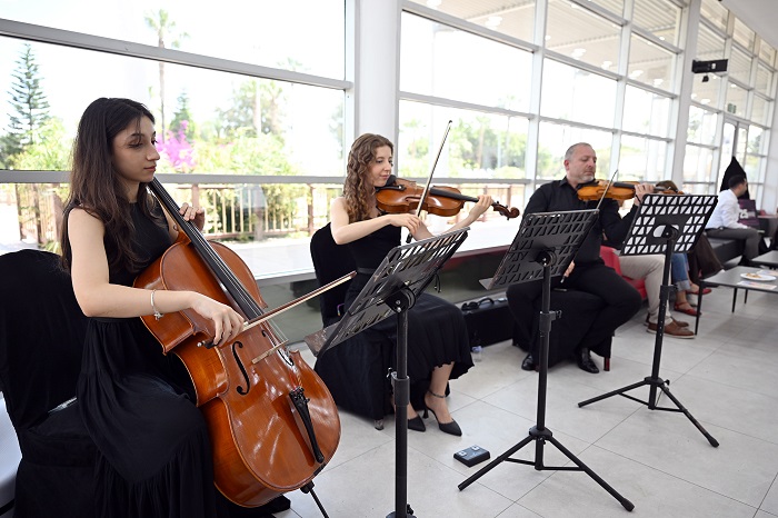 Frankofon Fi̇lm Festi̇vali̇ Mersi̇n’de Si̇nemaseverlerle Buluştu (6)