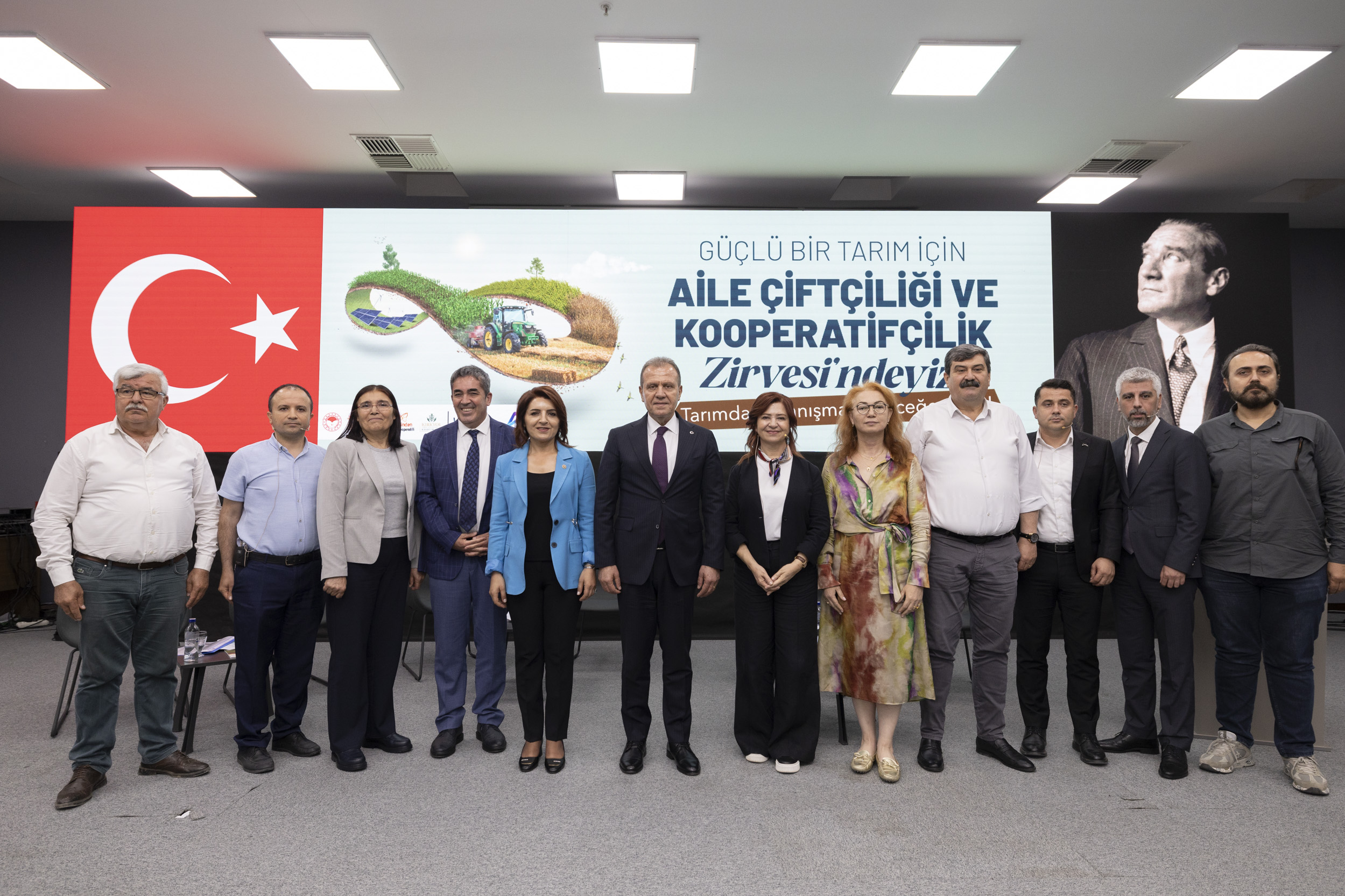 Mersi̇n Büyükşehi̇r’den ‘Güçlü Bi̇r Tarim İçi̇n Ai̇le Çi̇ftçi̇li̇ği̇ Ve Kooperati̇fçi̇li̇k Zi̇rvesi̇’ (5)