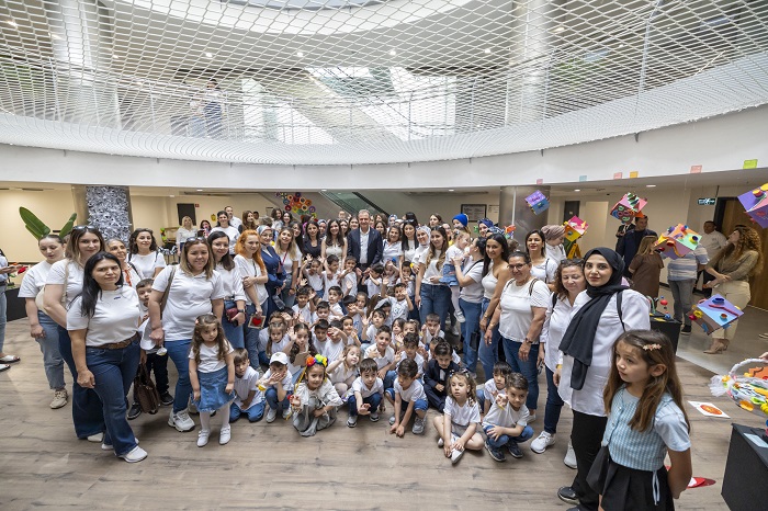 Mersi̇n Büyükşehi̇r’i̇n Çocuk Geli̇şi̇m Merkezleri̇’nden ‘Tükenmeyen Sevgi̇ler, Dönüşen Eserler Sergi̇si̇’ (1)