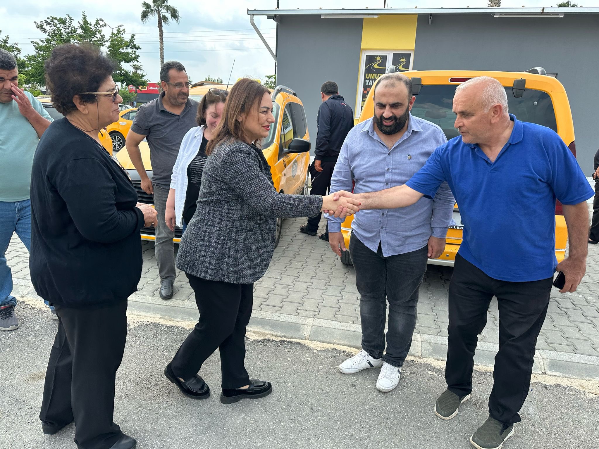 Müzeyyen Şevkin Köşe Bucak Geziyor (17)