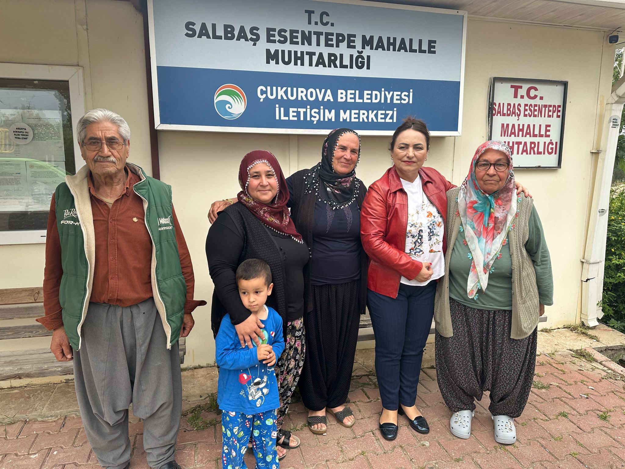 Müzeyyen Şevkin Köşe Bucak Geziyor (19)