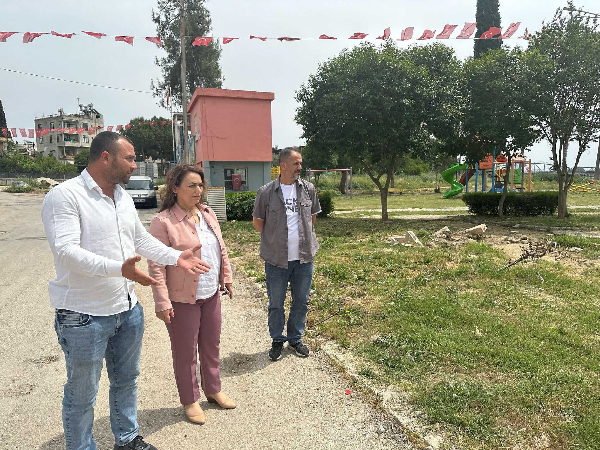 Müzeyyen Şevkin Köşe Bucak Geziyor (7)