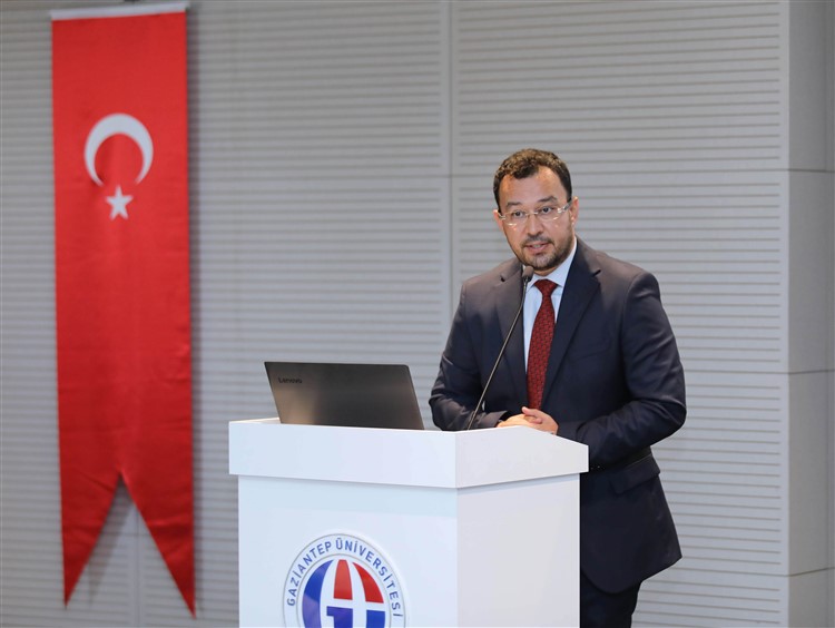 Prof. Dr. Emrah Cinkara-1