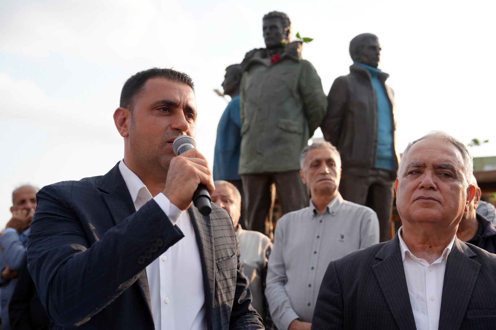 Üç Fi̇dan Anma (3)