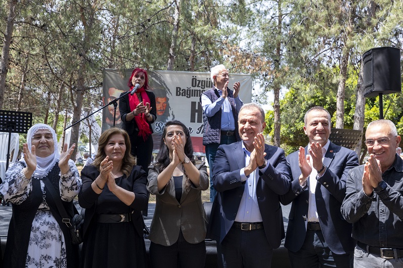 Üç Fi̇dan, İdam Edi̇li̇şleri̇ni̇n 53. Yilinda Mersi̇n’de Anildi (4)