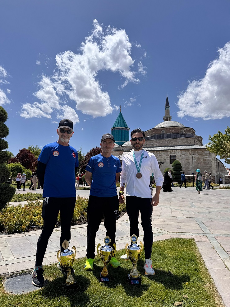 Üç Maratondan Alti Madalya (3)
