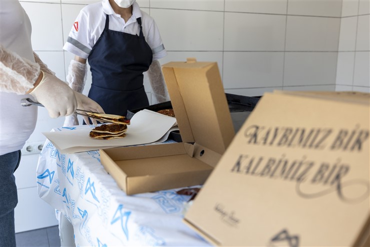 Büyükşehi̇r, ‘Doğumdan Ölüme’ Beledi̇yeci̇li̇k Anlayişi İle Vatandaşin Her Aninda Yaninda (7)