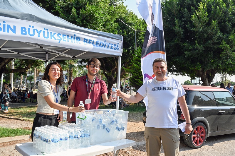 Büyükşehi̇r Öğrenci̇ Ve Veli̇leri̇n Yks Heyecanina Ortak Oldu (2)