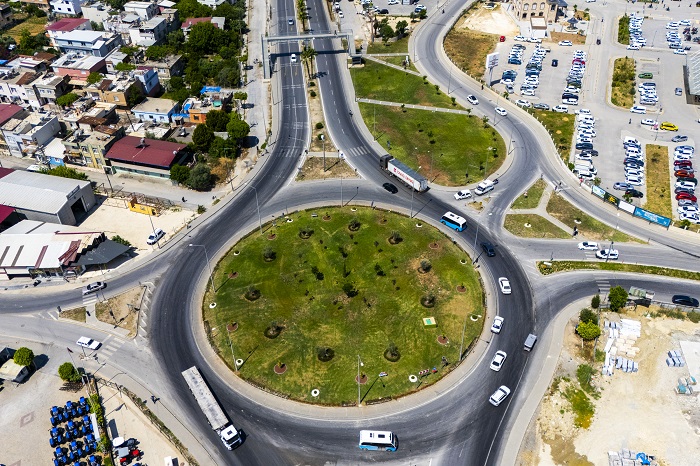 Büyükşehi̇r’den Tarsus’un Doğu Ve Bati Gi̇ri̇ş Noktalarinda Peyzaj Çalişmasi… (2)