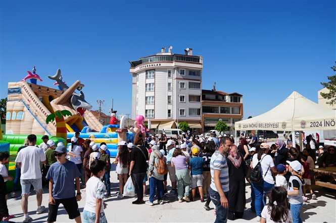 “Köyümüzde Şenli̇k Var” Etki̇nli̇kleri̇ Renkli̇ Görüntülerle Sona Erdi̇ (4)