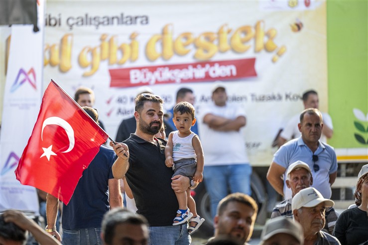 Mersi̇n Büyükşehi̇r’i̇n Tarima Desteği̇ Tam Gaz Devam Edi̇yor (10)