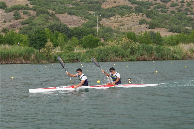 Türki̇ye’ni̇n En İyi̇ Sporculari Sarisungur Göleti̇’nde Kiyasiya Yarişti (3)