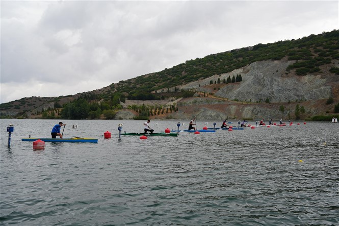 Türki̇ye’ni̇n En İyi̇ Sporculari Sarisungur Göleti̇’nde Kiyasiya Yarişti (5)