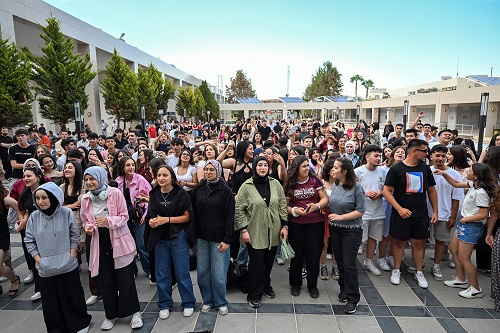 Yks Öncesi̇ Öğrenci̇lere Büyükşehi̇r’den Moral Dokunuşu (3)
