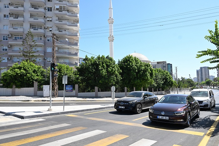 Büyükşehi̇r’i̇n Tavuskuşlu Kavşak’taki̇ Düzenlemesi̇ Trafi̇ği̇ Rahatlatti (2)