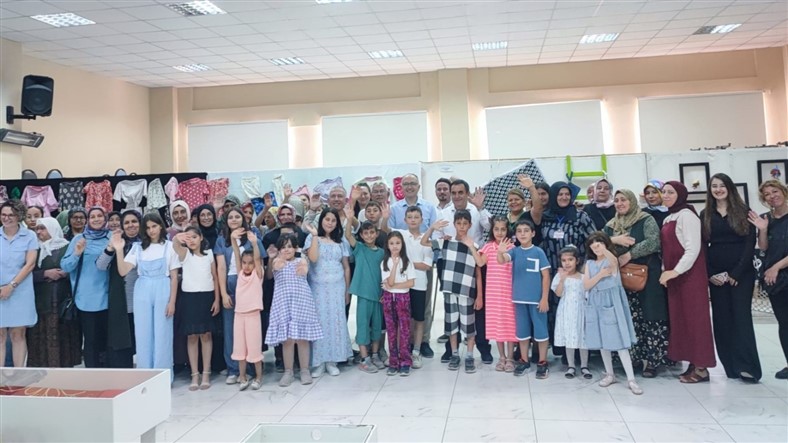 Esmek İlçe Sergi̇leri̇ Sona Erdi̇ (13)