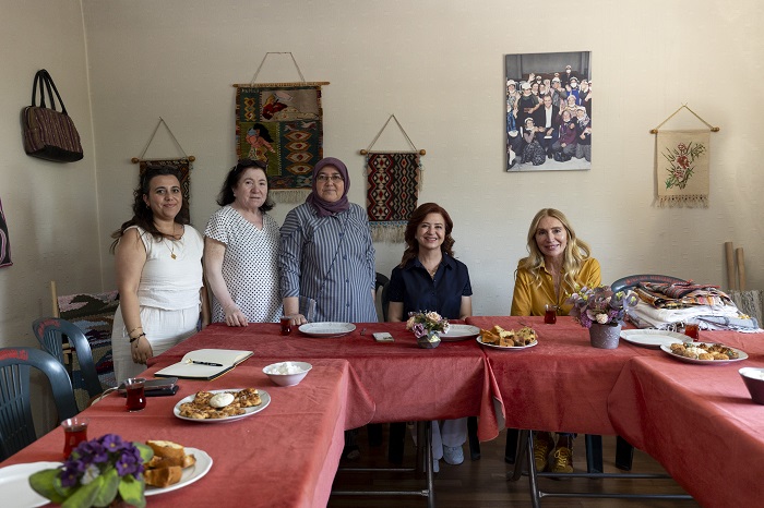 Mersi̇n Büyükşehi̇r, Mersi̇n’e Özgü Kumaş Ve Dokumalari Dünyaya Taşiyor (2)