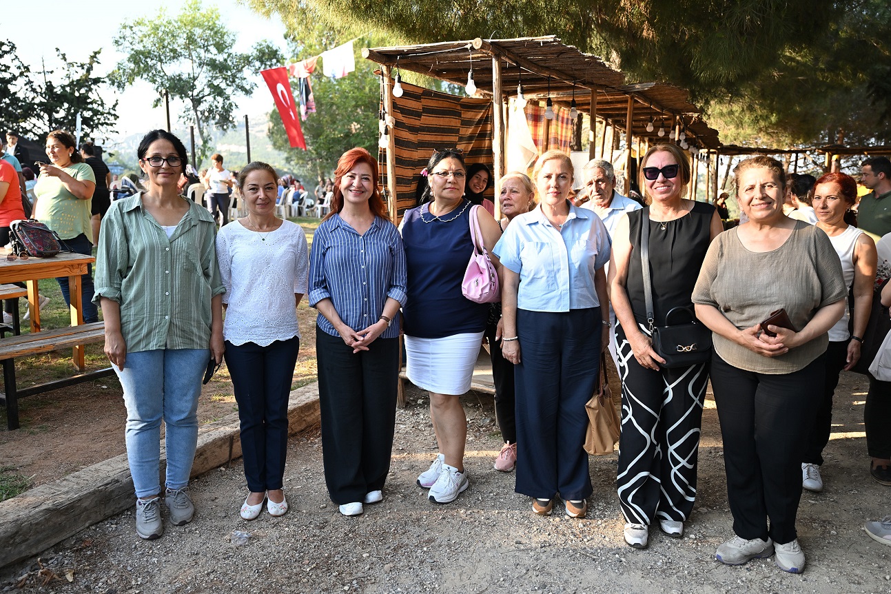 Mersi̇nli̇ Kadinlar, Büyükşehi̇r’i̇n Aşure Etki̇nli̇ği̇nde Bi̇r Araya Geldi̇ (7)