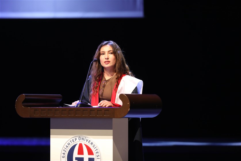 Sağlik Hi̇zmetleri̇ Meslek Yüksekokulu Mezunlarini Uğurladi (3)