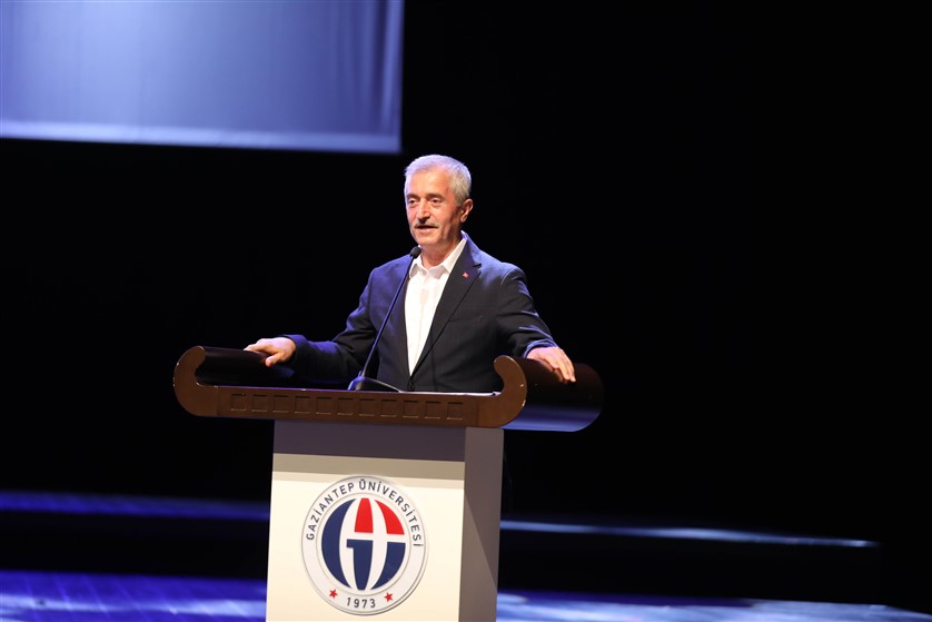 Sağlik Hi̇zmetleri̇ Meslek Yüksekokulu Mezunlarini Uğurladi (6)