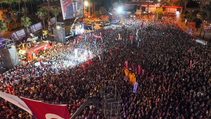 Seçer “Bu Mücadele Demokrasi̇ Mücadelesi̇ (8)