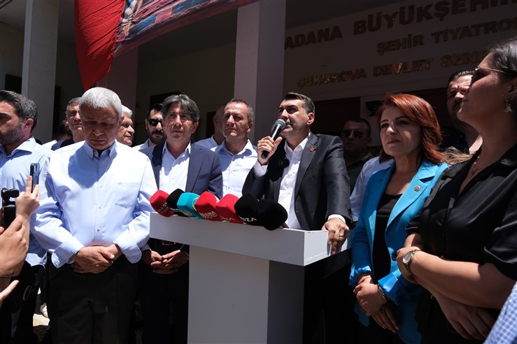 Zeydan Karalar'ın Gözaltına Alınması Nedeniyle Basın Açıklaması (3)