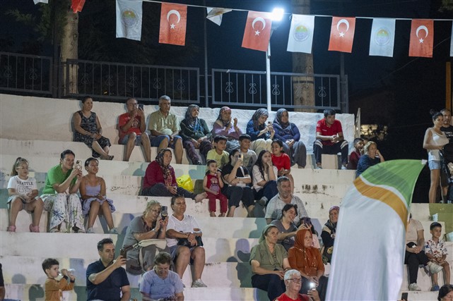 Mersi̇n’de Yaz Coşkusu Büyükşehi̇r’i̇n ‘Yayla Şenli̇kleri̇’ İle Başladi (5)