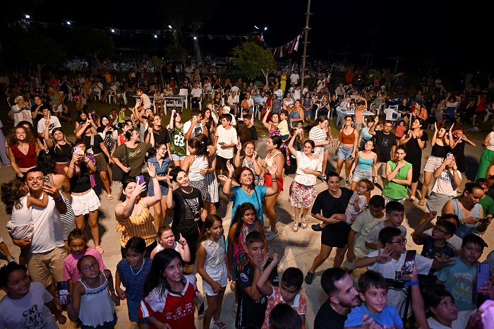 Yazin Son Günleri̇ni̇n Tadi Büyükşehi̇r’i̇n Konserleri̇ İle Çikiyor (1)