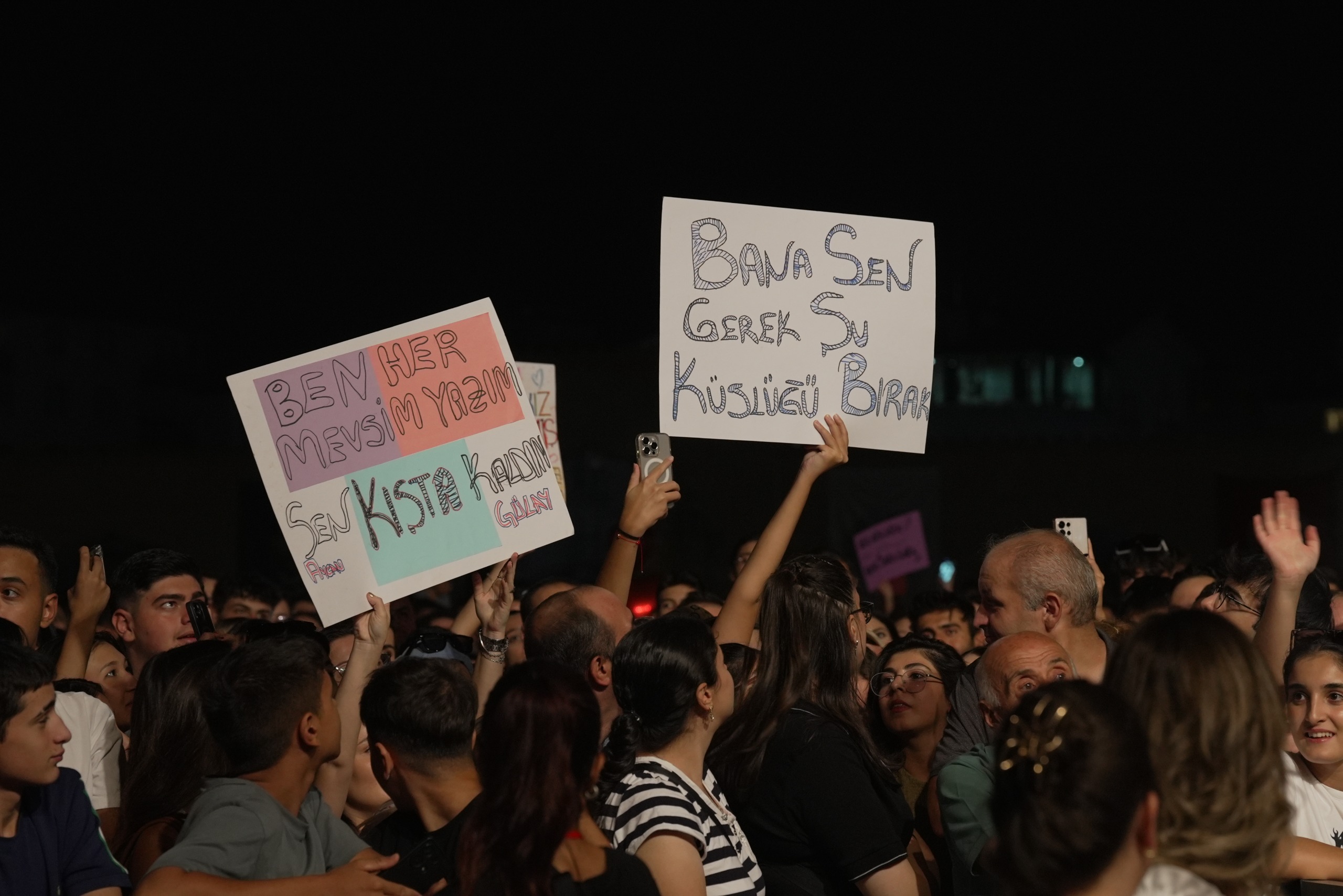 Zeynep Bastik 30 Agustos (1)