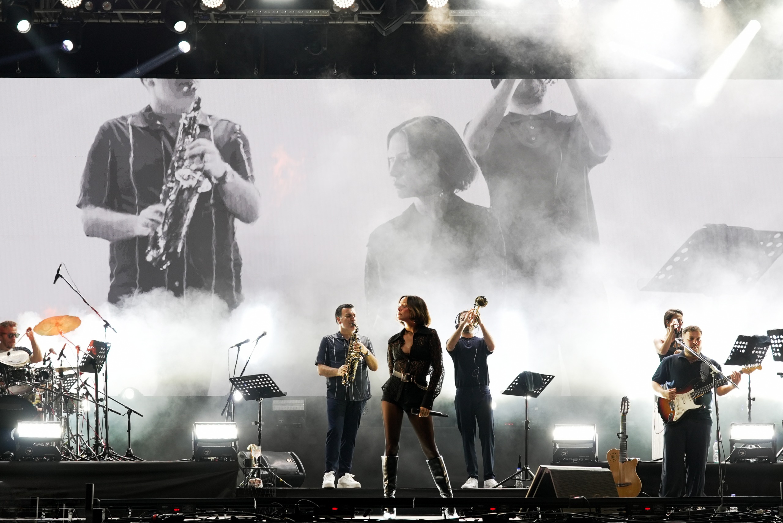 Zeynep Bastik 30 Agustos (2)