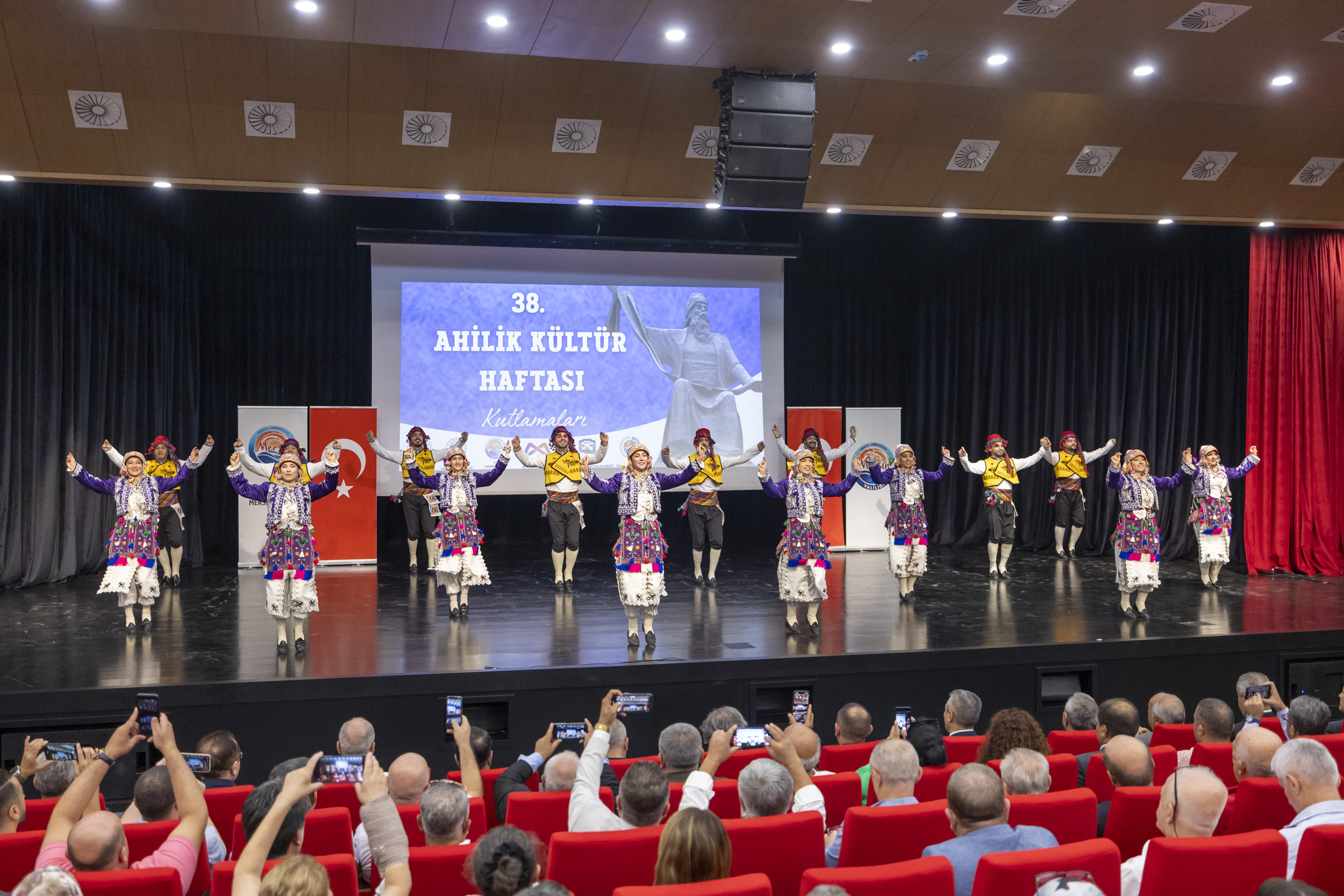 Esnaf Ve Sanatkarlar Ahi̇li̇k Haftasi’nda Bi̇r Araya Geldi̇ (8)