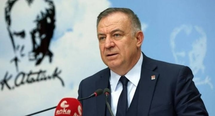 Gökhan Zeybek
