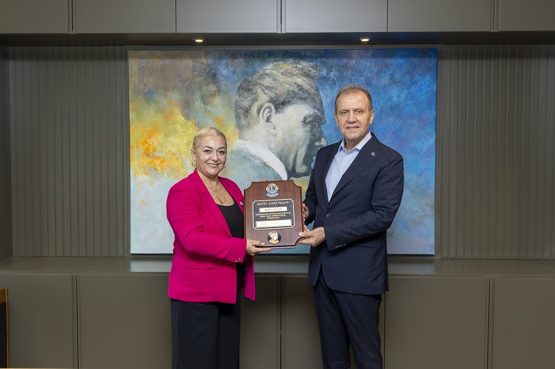 Başkan Seçer, ‘Melvin Jones Fellawship Dostluk Ödülü’ne Layik Görüldü (2)